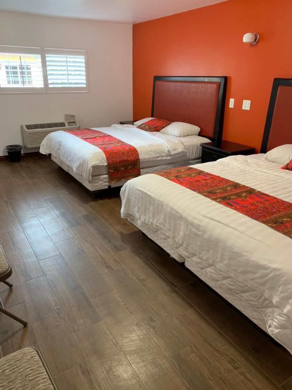 Norwalk Inn & Suites Esterno foto